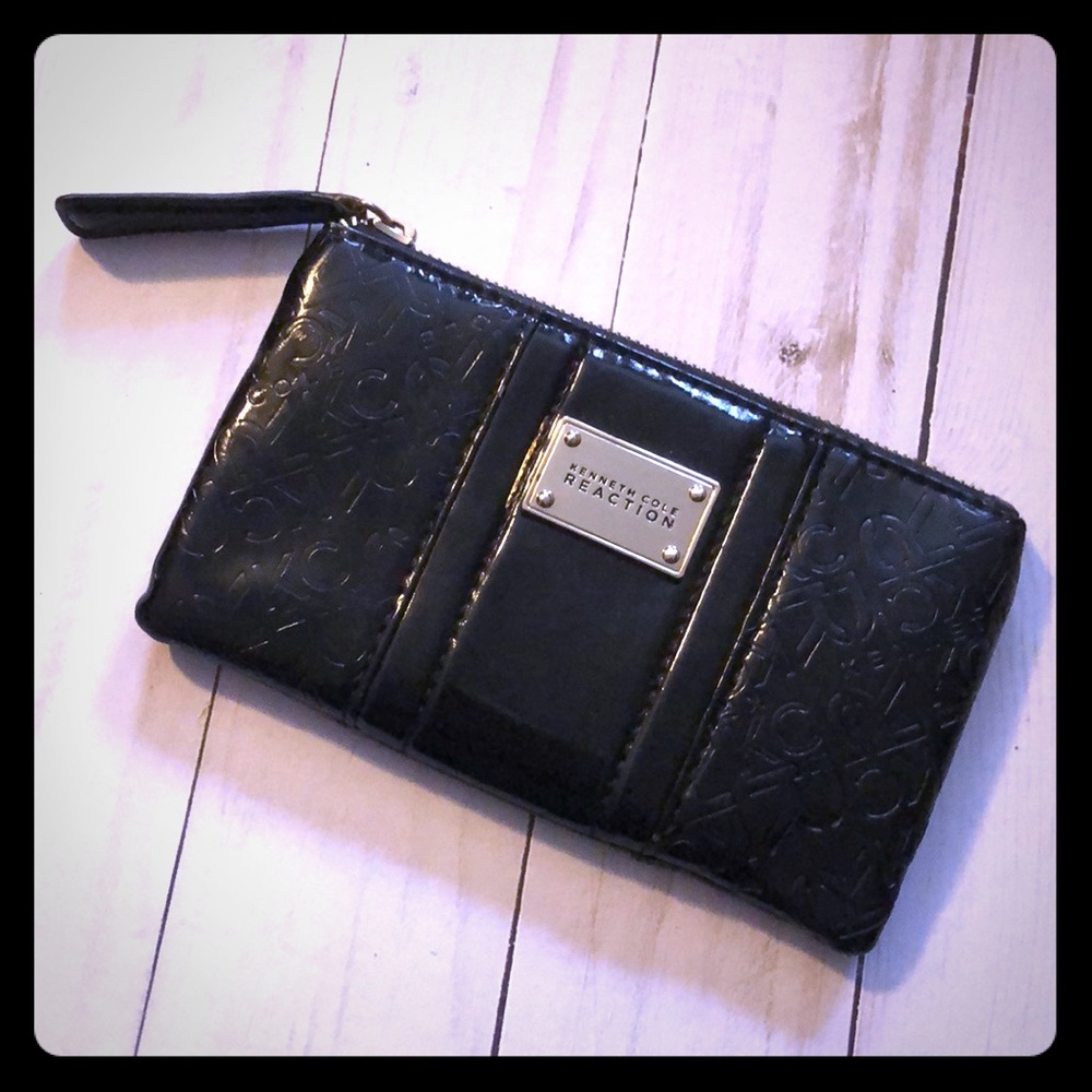 Kenneth Cole coin bag